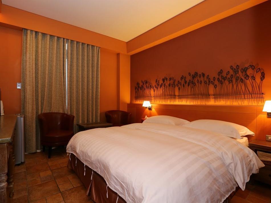 Golden101 Bed And Breakfast Джиуфен Екстериор снимка